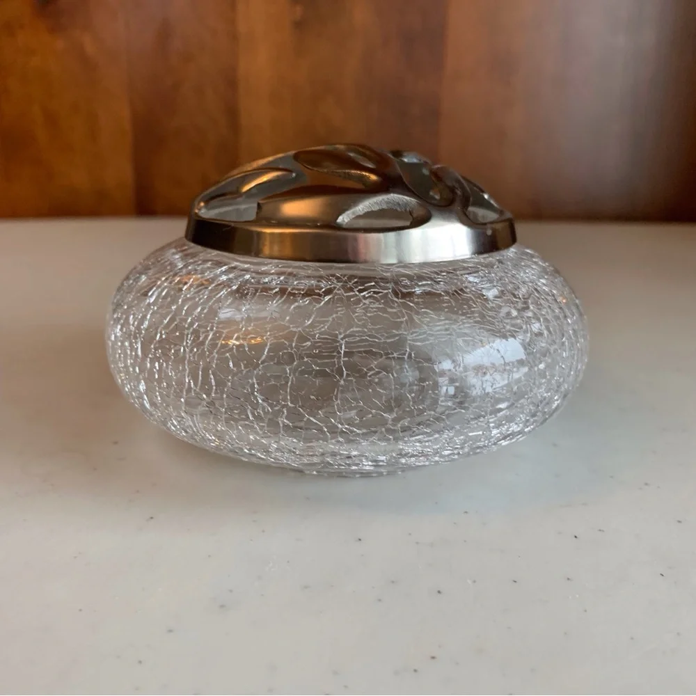 Vintage Pier 1 Clear Crackle Glass Bowl Vase With  Silver Tone Pewter Lid - Picture 2 of 8
